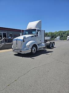 Used 2019 Kenworth T680 6x4, Semi Truck for sale #840109 - photo 1