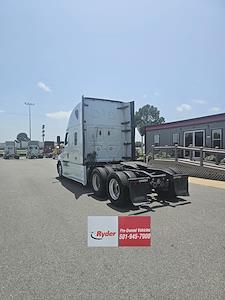 Used 2019 Freightliner Cascadia Sleeper Cab 6x4, Semi Truck for sale #862365 - photo 2