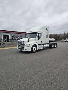 Used 2019 Freightliner Cascadia Sleeper Cab 6x4, Semi Truck for sale #876928 - photo 1