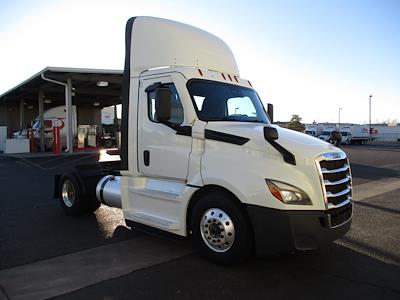 Used 2021 Freightliner Cascadia Day Cab 4x2, Semi Truck for sale #200340 - photo 1