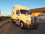 Used 2020 Freightliner Cascadia Sleeper Cab 6x4, Semi Truck for sale #268514 - photo 4