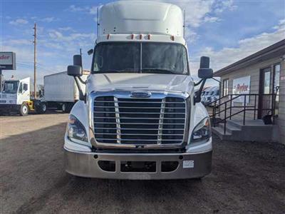 Used 2017 Freightliner Cascadia Day Cab 6x2, Semi Truck for sale #662579 - photo 1