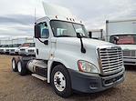 Used 2017 Freightliner Cascadia Day Cab 6x4, Semi Truck for sale #666892 - photo 4