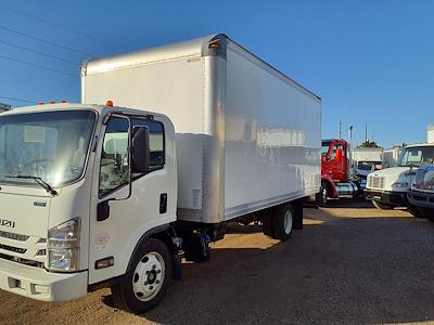 Used 2017 Isuzu NRR Regular Cab 4x2, Box Truck for sale #670995 - photo 1