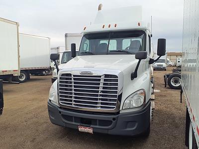 Used 2017 Freightliner Cascadia Day Cab 6x4, Semi Truck for sale #677206 - photo 1