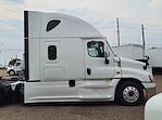 Used 2018 Freightliner Cascadia Sleeper Cab 6x4, Semi Truck for sale #682144 - photo 17