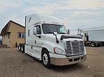 Used 2018 Freightliner Cascadia Sleeper Cab 6x4, Semi Truck for sale #682144 - photo 4