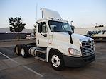 Used 2018 Freightliner Cascadia Day Cab 6x4, Semi Truck for sale #682157 - photo 4