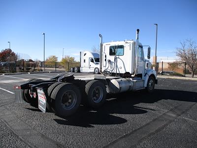 Used 2019 Freightliner Coronado SD122 Conventional Cab 6x4, Semi Truck for sale #830000 - photo 2