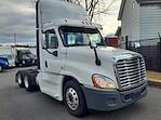 Used 2015 Freightliner Cascadia Day Cab 6x4, Semi Truck for sale #333514 - photo 3