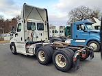 Used 2015 Freightliner Cascadia Day Cab 6x4, Semi Truck for sale #333514 - photo 6