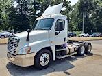 Used 2016 Freightliner Cascadia Day Cab 6x4, Semi Truck for sale #652739 - photo 10