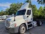 Used 2016 Freightliner Cascadia Day Cab 4x2, Semi Truck for sale #663378 - photo 4