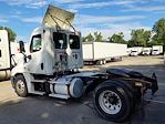 Used 2016 Freightliner Cascadia Day Cab 4x2, Semi Truck for sale #663378 - photo 7