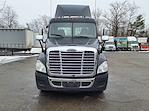Used 2017 Freightliner Cascadia Day Cab 4x2, Semi Truck for sale #670741 - photo 3