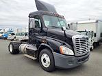 Used 2017 Freightliner Cascadia Day Cab 4x2, Semi Truck for sale #671673 - photo 8