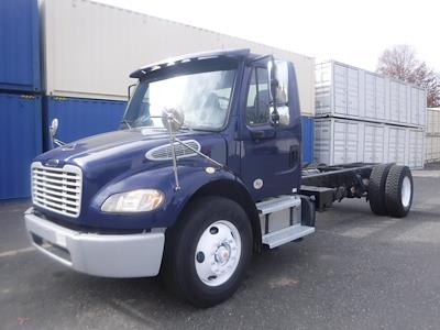 Used 2017 Freightliner M2 106 Conventional Cab 4x2, Cab Chassis for sale #676629 - photo 1