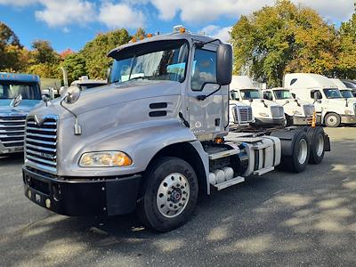 Used 2017 Mack CXU613 6x4, Semi Truck for sale #677381 - photo 1