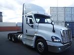 Used 2018 Freightliner Cascadia Day Cab 6x4, Semi Truck for sale #681640 - photo 4