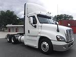 Used 2018 Freightliner Cascadia Day Cab 6x4, Semi Truck for sale #681690 - photo 5