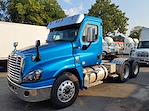 Used 2018 Freightliner Cascadia Day Cab 6x4, Semi Truck for sale #683548 - photo 1