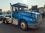 Used 2018 Freightliner Cascadia Day Cab 6x4, Semi Truck for sale #683548 - photo 4