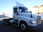 Used 2017 Freightliner Cascadia Day Cab 6x4, Semi Truck for sale #744903 - photo 4