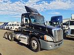 Used 2018 Freightliner Cascadia Day Cab 6x4, Semi Truck for sale #750755 - photo 4