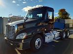 Used 2018 Freightliner Cascadia Day Cab 6x4, Semi Truck for sale #750756 - photo 1