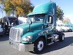 Used 2018 Freightliner Cascadia Day Cab 4x2, Semi Truck for sale #752776 - photo 1