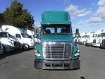 Used 2018 Freightliner Cascadia Day Cab 4x2, Semi Truck for sale #752776 - photo 3