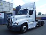 Used 2019 Freightliner Cascadia Day Cab 6x4, Semi Truck for sale #823563 - photo 3