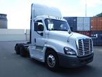 Used 2019 Freightliner Cascadia Day Cab 6x4, Semi Truck for sale #823563 - photo 5