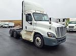Used 2019 Freightliner Cascadia Day Cab 6x4, Semi Truck for sale #824539 - photo 4