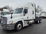 Used 2019 Freightliner Cascadia Sleeper Cab 6x4, Semi Truck for sale #826550 - photo 1