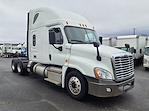 Used 2019 Freightliner Cascadia Sleeper Cab 6x4, Semi Truck for sale #826550 - photo 9