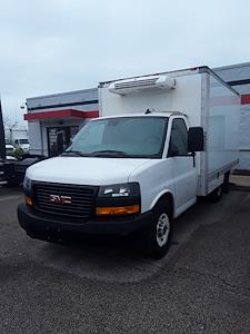 Used 2019 GMC Savana 3500 4x2, Refrigerated Body for sale #247557 - photo 1