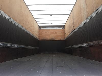 Used 2013 International WorkStar 7600 6x4, 26' Box Truck for sale #483280 - photo 2