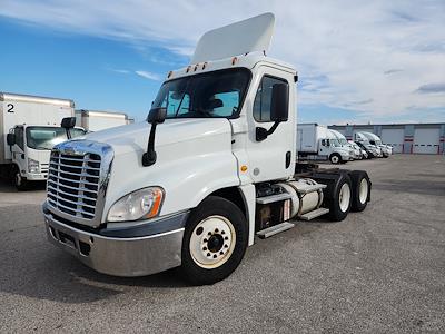 Used 2014 Freightliner Cascadia Day Cab 6x4, Semi Truck for sale #547060 - photo 1