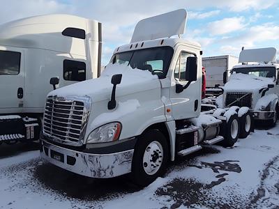 Used 2014 Freightliner Cascadia Day Cab 6x4, Semi Truck for sale #547066 - photo 1
