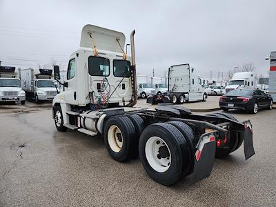 Used 2014 Freightliner Cascadia Day Cab 6x4, Semi Truck for sale #547073 - photo 2