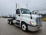 Used 2014 Freightliner Cascadia Day Cab 6x4, Semi Truck for sale #547073 - photo 4