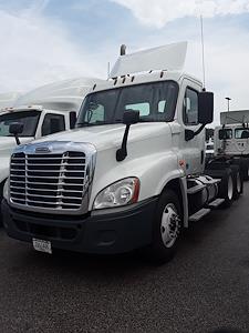 Used 2017 Freightliner Cascadia Day Cab 6x4, Semi Truck for sale #678476 - photo 1