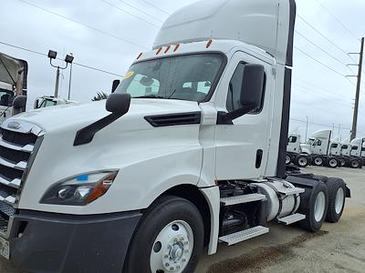 Used 2020 Freightliner Cascadia Day Cab 6x4, Semi Truck for sale #241283 - photo 1