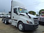 Used 2020 Freightliner Cascadia Day Cab 6x4, Semi Truck for sale #241284 - photo 1