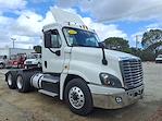 Used 2018 Freightliner Cascadia Day Cab 6x4, Semi Truck for sale #771619 - photo 4