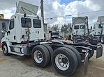 Used 2018 Freightliner Cascadia Day Cab 6x4, Semi Truck for sale #771619 - photo 2