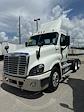 Used 2018 Freightliner Cascadia Day Cab 6x4, Semi Truck for sale #771620 - photo 1