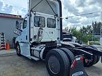 Used 2019 Freightliner Cascadia Day Cab 4x2, Semi Truck for sale #785735 - photo 2