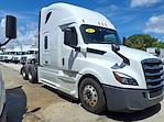 Used 2019 Freightliner Cascadia Sleeper Cab 6x4, Semi Truck for sale #836212 - photo 4